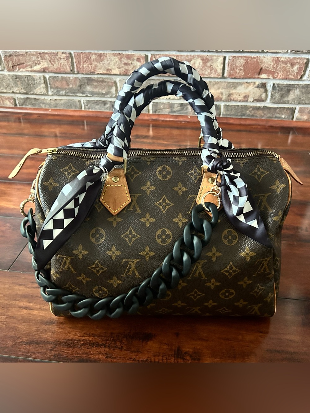 Louis Vuitton Monogram Speedy 30
